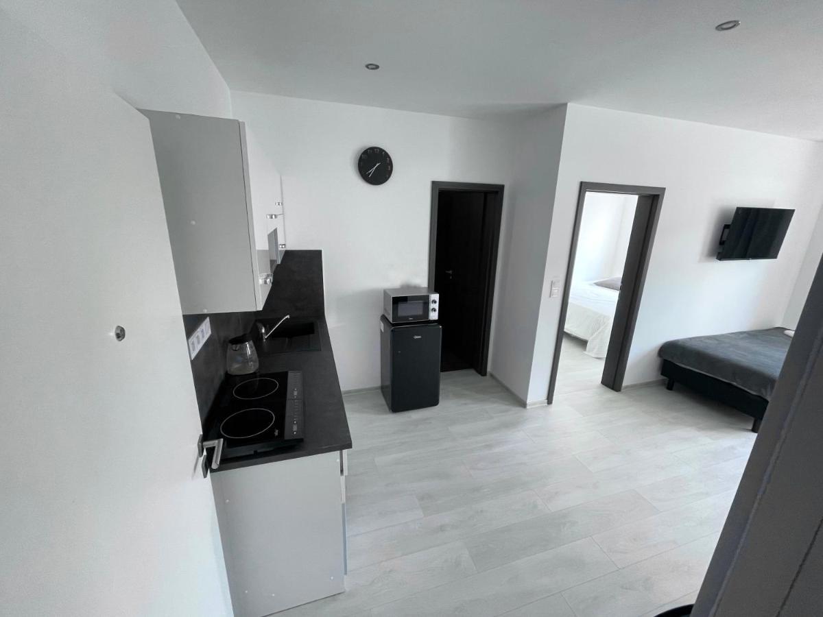 Mg Apartments Sturovo Luaran gambar