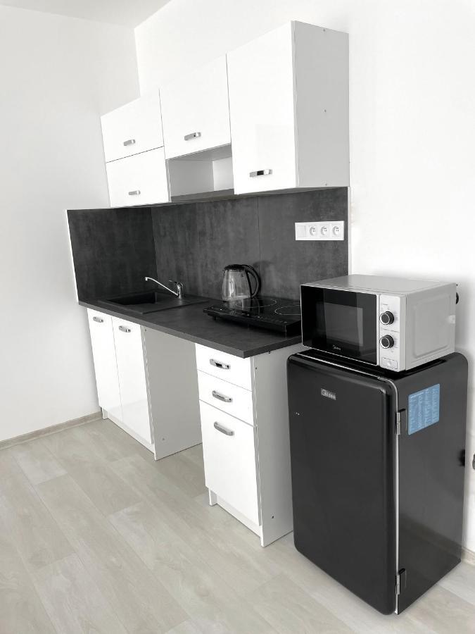 Mg Apartments Sturovo Luaran gambar